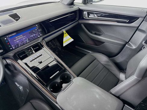 New 2026 Porsche Panamera 4 image 25