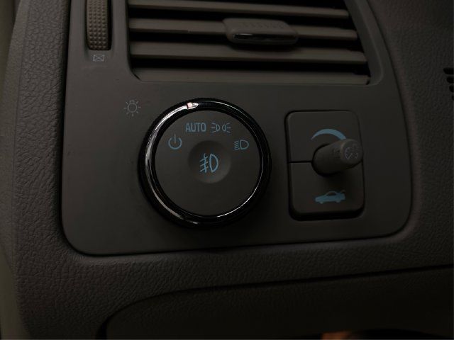 Used 2011 Buick Lucerne CXL FWD image 21