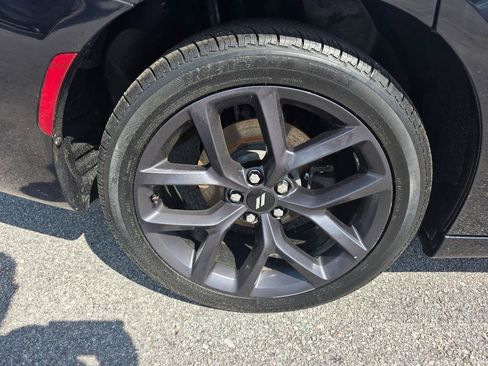 Used 2020 Dodge Charger SXT RWD image 18