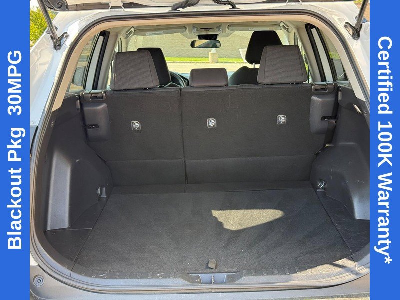 Used 2024 Toyota RAV4 LE FWD image 9