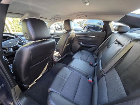 Used 2017 Chevrolet Impala LT image 18