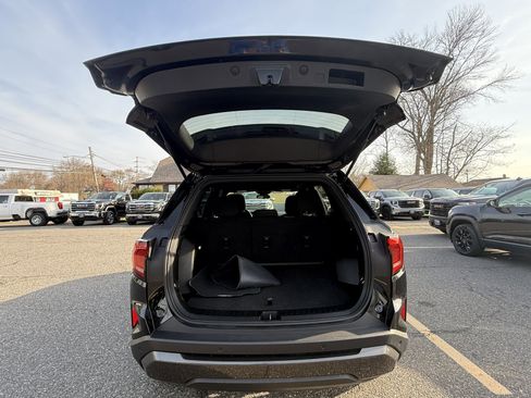 Used 2025 GMC Terrain Elevation image 27