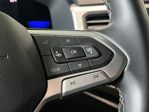 Used 2023 Volkswagen Atlas Cross Sport SE AWD/4WD image 26