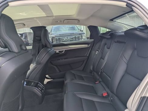 Certified 2023 Volvo S90 B6 Ultimate w/ Protection Package Premier AWD/4WD image 25