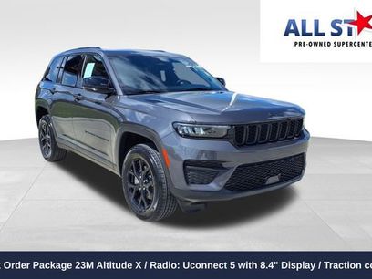 Used 2025 Jeep Grand Cherokee Altitude
