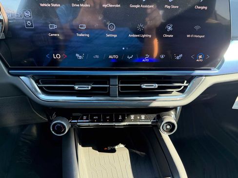 New 2026 Chevrolet Equinox EV LT image 31