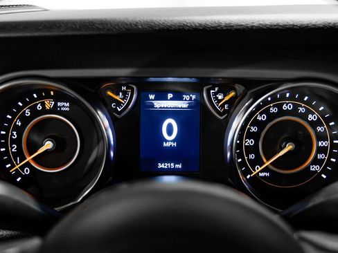 Used 2022 Jeep Gladiator Sport AWD/4WD image 17