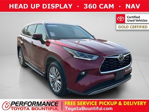Certified 2025 Toyota Highlander Platinum AWD/4WD image 1