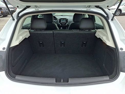Used 2018 Chevrolet Cruze Premier FWD image 37