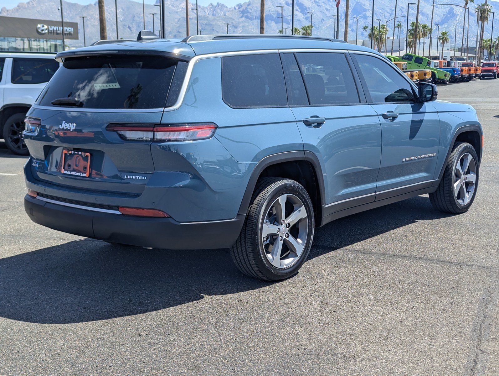 Used 2026 Jeep Grand Cherokee L Limited w/ Trailer Tow Package AWD/4WD image 2