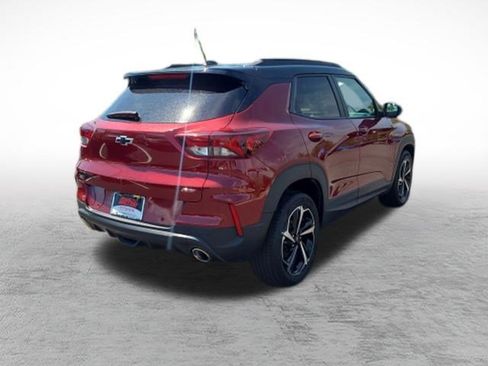 Used 2022 Chevrolet TrailBlazer RS w/ Technology Package FWD image 7