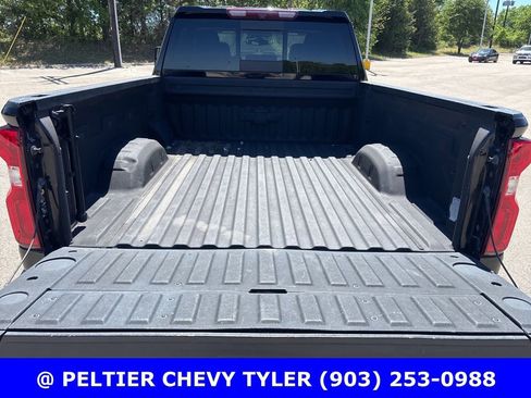 Used 2022 Chevrolet Silverado 2500 LTZ w/ LTZ Plus Package image 7
