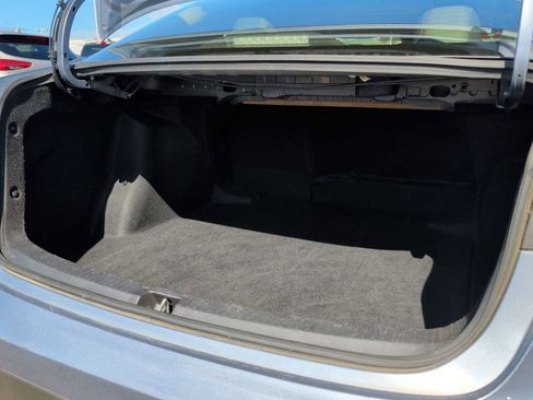 Used 2023 Toyota Corolla LE image 18