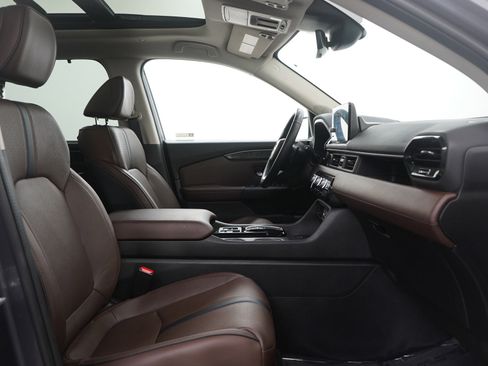 Used 2023 Honda Pilot Elite image 13