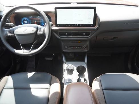 Certified 2025 Ford Bronco Sport Outer Banks w/ Outer Banks Tech Package+ AWD/4WD image 12