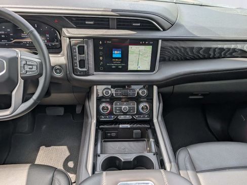 Certified 2024 GMC Yukon XL Denali AWD/4WD image 19
