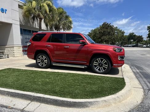 Used 2022 Toyota 4Runner Limited RWD image 3