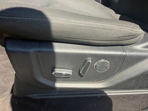 Used 2018 Ford F150 XLT w/ Equipment Group 302A Luxury AWD/4WD image 20