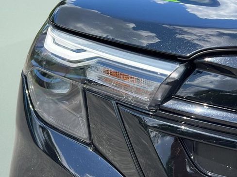 Used 2025 Subaru Forester Sport w/ Popular Package #2 AWD/4WD image 9