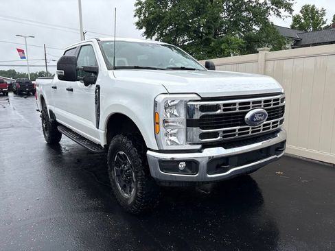 Used 2025 Ford F350 XLT w/ Tremor Off-Road Package AWD/4WD image 2
