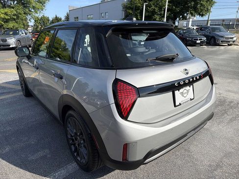 Used 2025 MINI Cooper S FWD image 12