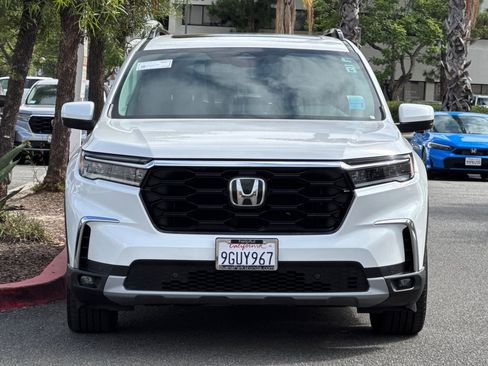 Certified 2023 Honda Pilot Touring image 5