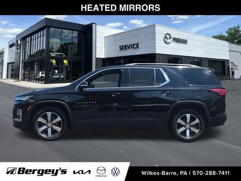 Used 2022 Chevrolet Traverse LT w/ LT Premium Package AWD/4WD image 10