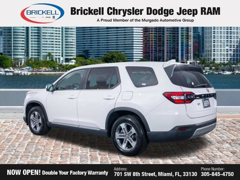 Used 2025 Honda Pilot EX-L image 5