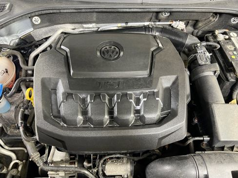 Used 2020 Volkswagen Passat 2.0T SE w/ Sunroof Package image 29