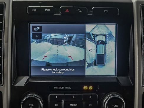 Used 2019 Ford F250 Lariat w/ Lariat Ultimate Package AWD/4WD image 21