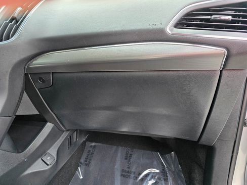 Used 2024 Ford Edge Titanium image 39