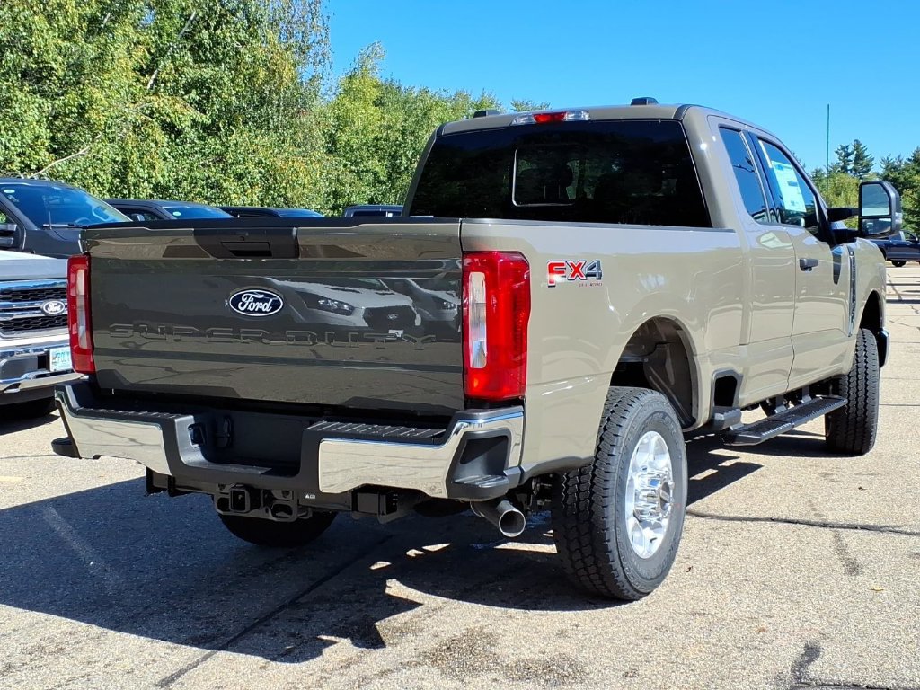 New 2027 Ford F350 XLT w/ FX4 Off-Road Package AWD/4WD image 5