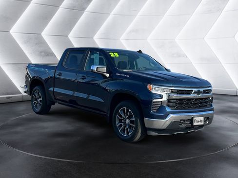 Used 2023 Chevrolet Silverado 1500 LT AWD/4WD image 7