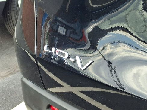 Used 2024 Honda HR-V LX image 6