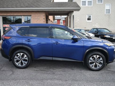 Used 2021 Nissan Rogue SV AWD/4WD image 2