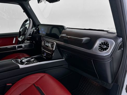 Certified 2022 Mercedes-Benz G 63 AMG 4MATIC image 32