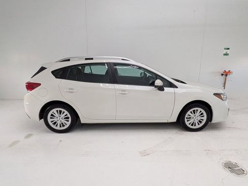 Used 2018 Subaru Impreza 2.0i Premium image 4