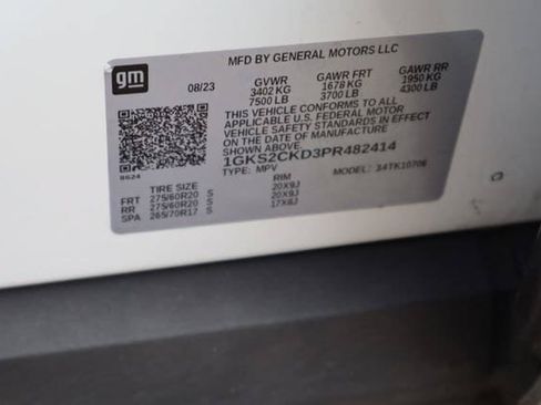 Used 2023 GMC Yukon AT4 w/ Technology Package AWD/4WD image 31