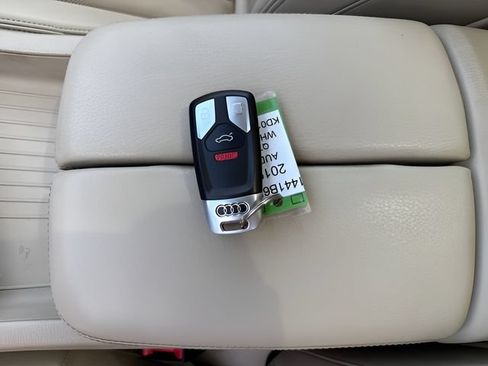 Used 2019 Audi Q7 3.0T Prestige w/ Prestige Package AWD/4WD image 26