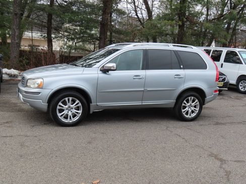 Used 2014 Volvo XC90 3.2 w/ Climate Package image 4