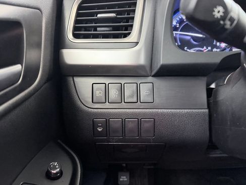 Used 2018 Toyota Highlander XLE FWD image 37