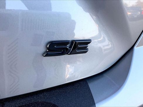 Used 2025 Toyota Camry SE w/ Multimedia Upgrade Package image 10