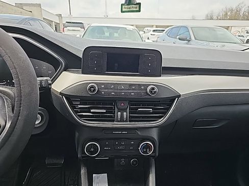 Used 2021 Ford Escape S image 6