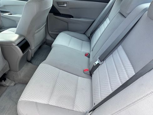 Used 2016 Toyota Camry LE FWD image 6