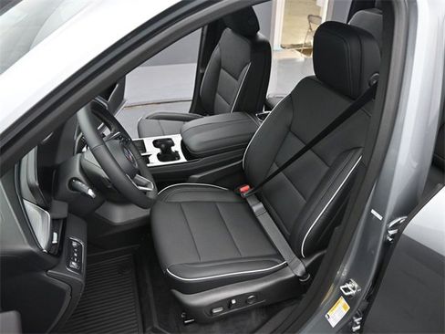 New 2026 Buick Enclave Preferred w/ Power Package image 11