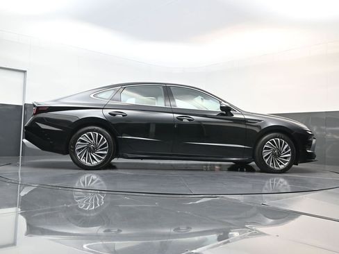 Certified 2025 Hyundai Sonata SEL FWD image 22