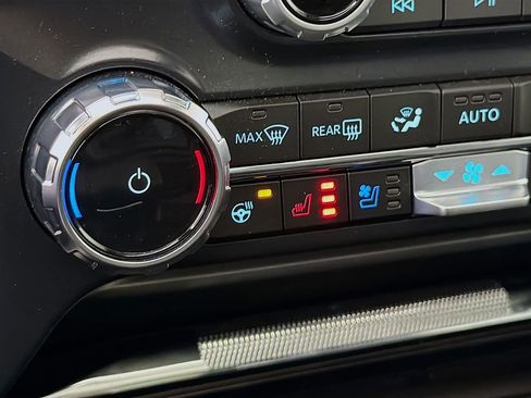 New 2025 Ford F150 Lariat w/ Equipment Group 502A High image 23