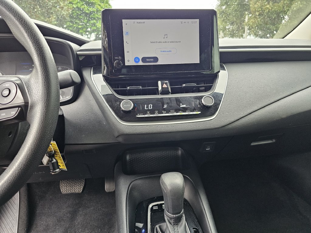 Used 2024 Toyota Corolla LE FWD image 18