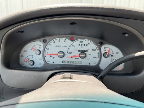 Used 2001 Ford Explorer Sport Trac 2WD image 22