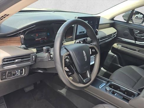 Used 2024 Lincoln Corsair Grand Touring AWD/4WD image 10